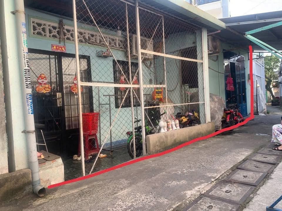 Nhà phố 110m² tại khu phố 8 Thị Trấn Hóc Môn giá 3.45 tỷ - Sổ hồng chính chủ, tiện ích đầy đủ!