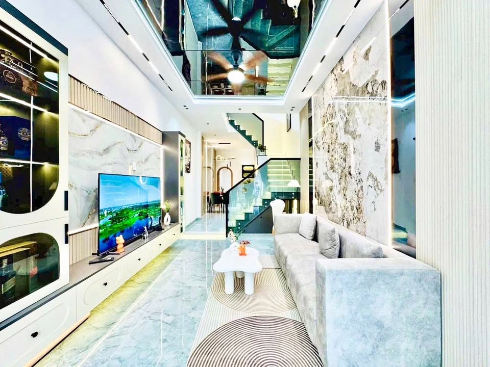 Nhà phố Gò Vấp 50m² giá 5.35 tỷ - Full nội thất, ngay siêu thị Emart!