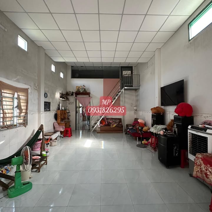 Nhà Phước Tỉnh, Long Điền 136m² giá 2.3 tỷ - Sân vườn thoáng đãng!