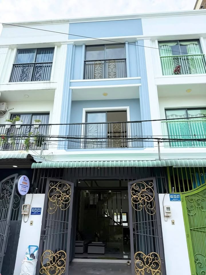 Nhà 1 trệt 2 lầu Thạnh Xuân 52, Q12 - Diện tích 60m², Giá 4.98 tỷ - Thuận tiện di chuyển!