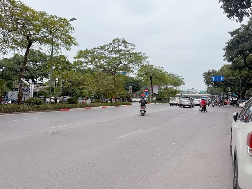 Nhà phố Trần Khát Chân 54m² giá thỏa thuận - Thiết kế 5 tầng, 6 phòng ngủ đẹp lung linh!