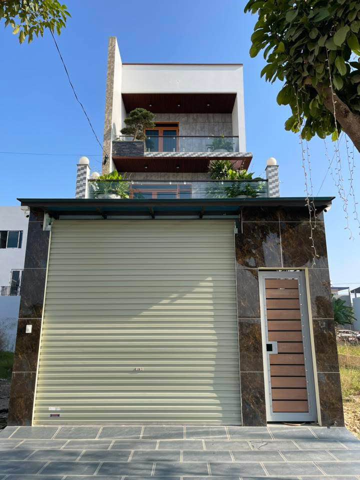 Nhà 3 tầng KDC số 8 Phan Đình Phùng 115m² giá 7 tỷ - Kinh doanh sầm uất!