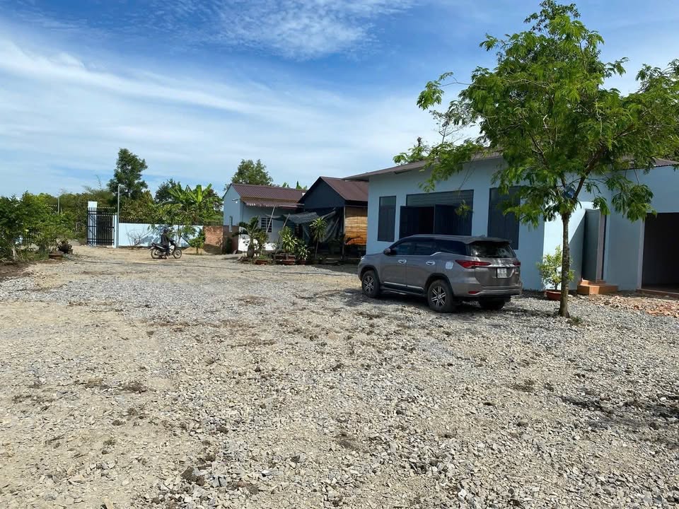 Đất Farm Gia Canh 1100m² giá 950 triệu - Sẵn sàng nghỉ dưỡng!