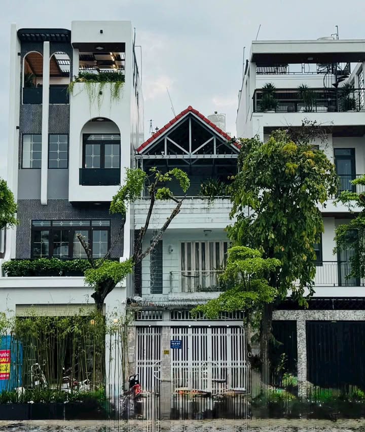 Nhà phố Phú Mỹ Quận 7 90m² giá 12 tỷ - Sổ hồng riêng, giao dịch nhanh!