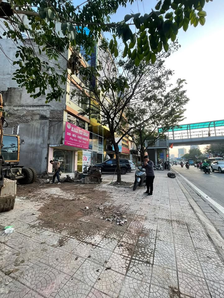 Mặt phố Nguyễn Văn Cừ Long Biên 171m² giá đầu tư - Sẵn sàng bàn giao mặt bằng!