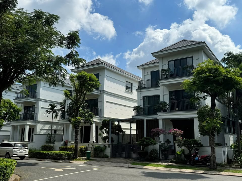 Biệt thự đơn lập Phước Kiển 285m² giá 50 tỷ - Hướng Tây Nam view sông tuyệt đẹp!