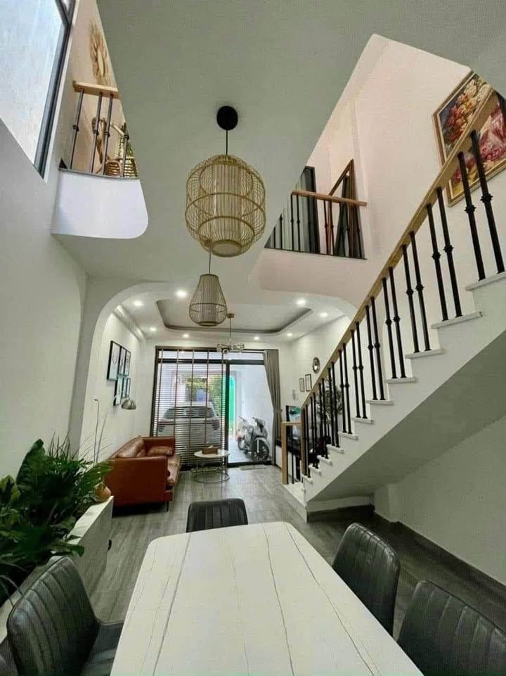 Nhà mặt tiền đường Yên Bái, P4, TP Vũng Tàu 60m² giá 6.1 tỷ - Kinh doanh thuận lợi!