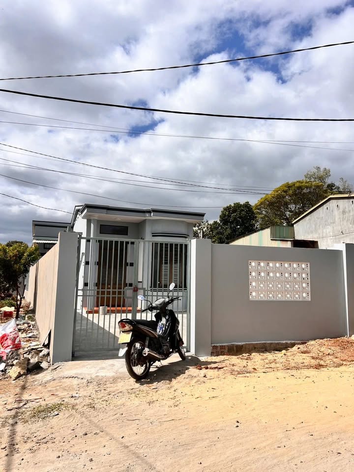 Nhà phố An Phú, Pleiku 180m² - Hẻm chính Nguyễn Chí Thanh, giá thỏa thuận!