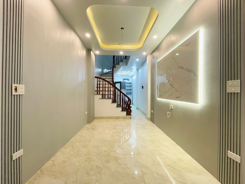 Nhà 3 tầng Ngô Thì Nhậm, Quang Trung 34m² giá 2 tỷ - Mới tinh, vị trí đắc địa!
