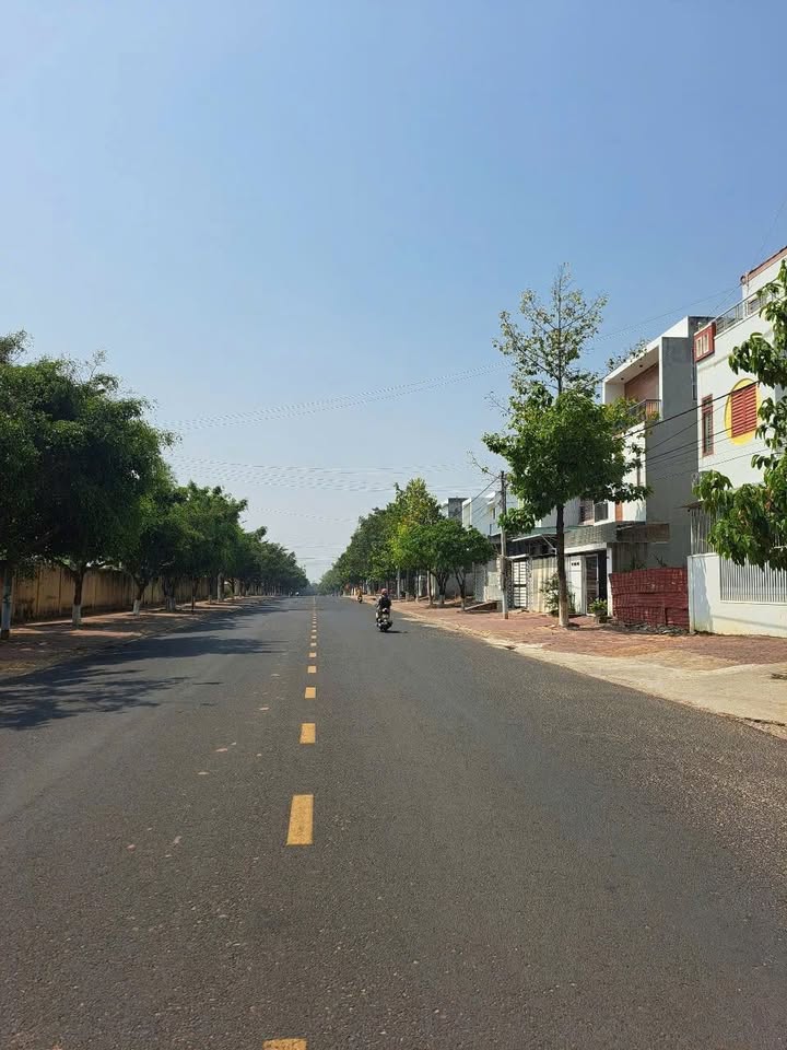 Nhà bán đường Trần Phú, phường Trường Chinh, 155m² giá 3 tỷ - Vị trí đẹp gần Doanh Trại QĐNDVN!