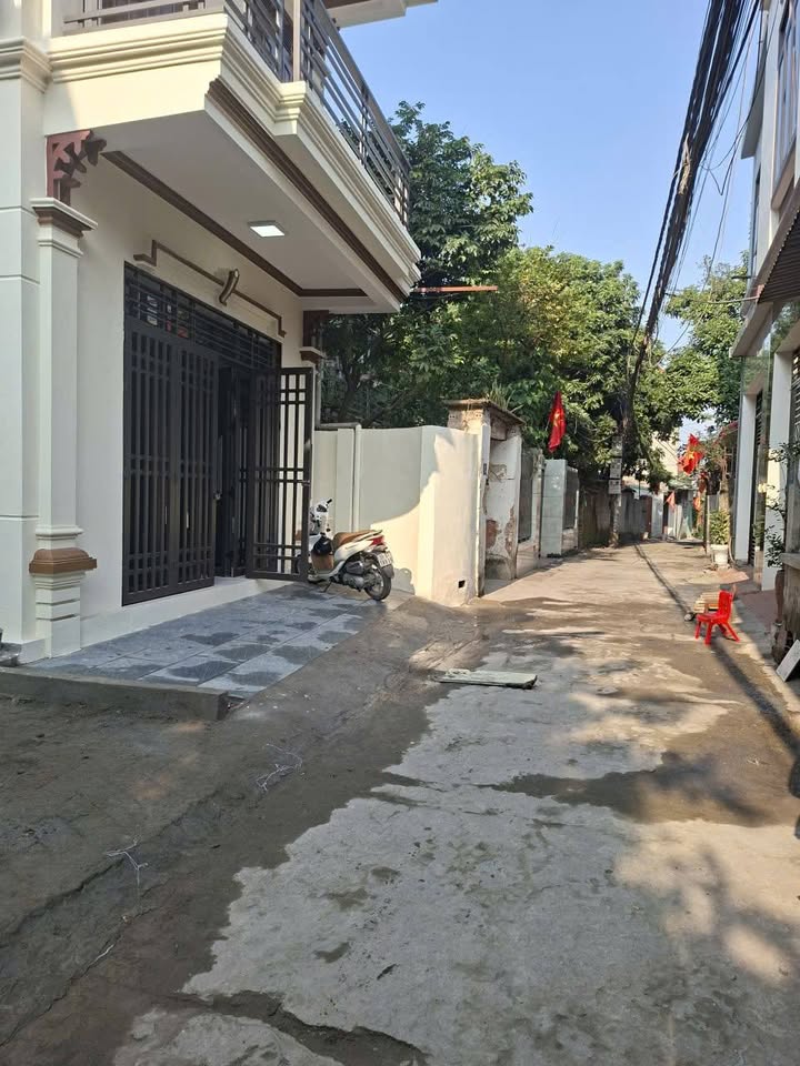 Nhà 3 tầng Nông Trang 83m² giá 3.8 tỷ - Sẵn sàng vào ở ngay!