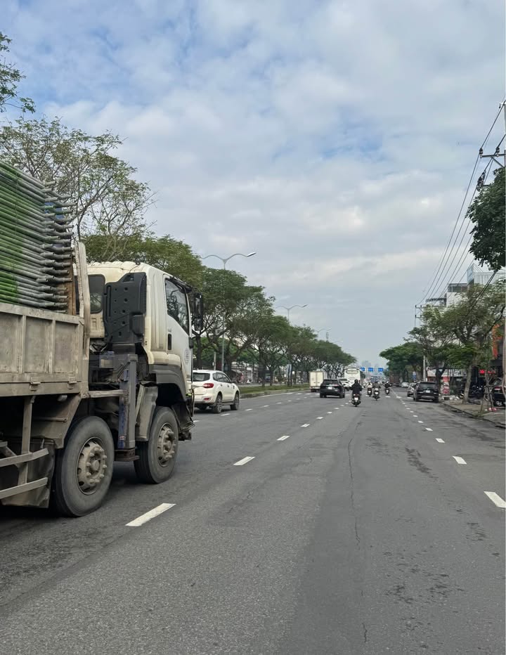 FrontHouse Lê Văn Hiến 150m² giá 11.8 tỷ - Kinh doanh đỉnh cao ngay mặt tiền!