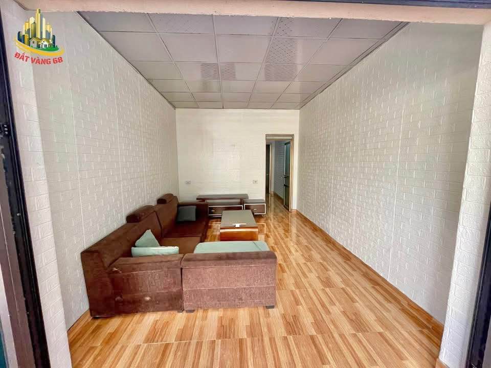 Nhà cấp 4 Ninh Sơn 76m² giá chỉ 1 tỷ - Sân để xe ô tô tiện lợi!