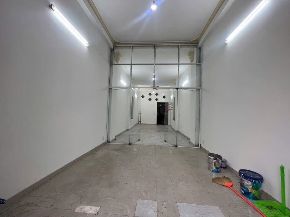 Nhà mặt tiền cho thuê tại Phường Bình Tây 68m² giá 35 triệu - Kinh doanh ngay!