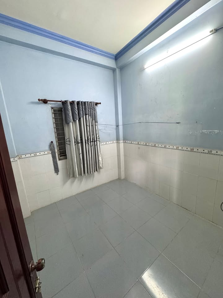 Phòng cho thuê quận Bình Tân 1 triệu - Lầu 1, đầy đủ tiện nghi!