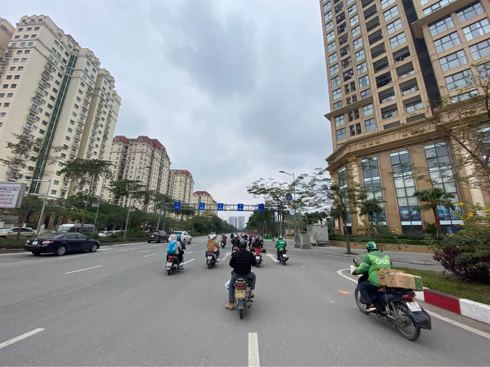 Đất tặng Nhà 3 Tầng tại Tây Hồ 119m² giá 190 triệu - Đầu tư sinh lời!