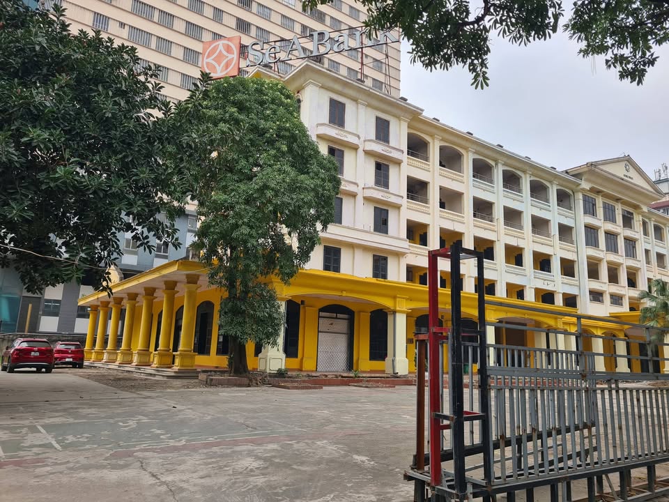 Cho thuê khối nhà 5 tầng Trần Phú, Hà Đông 1154m² - Vị trí đắc địa, dễ nhận diện