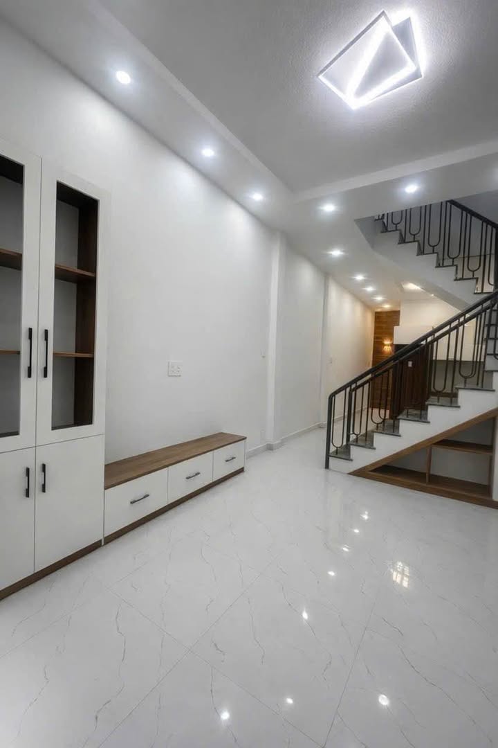 Nhà phố đường Phan Đình Phùng, Đà Lạt 35m² giá 5.5 tỷ - Sẵn sàng vào ở ngay!