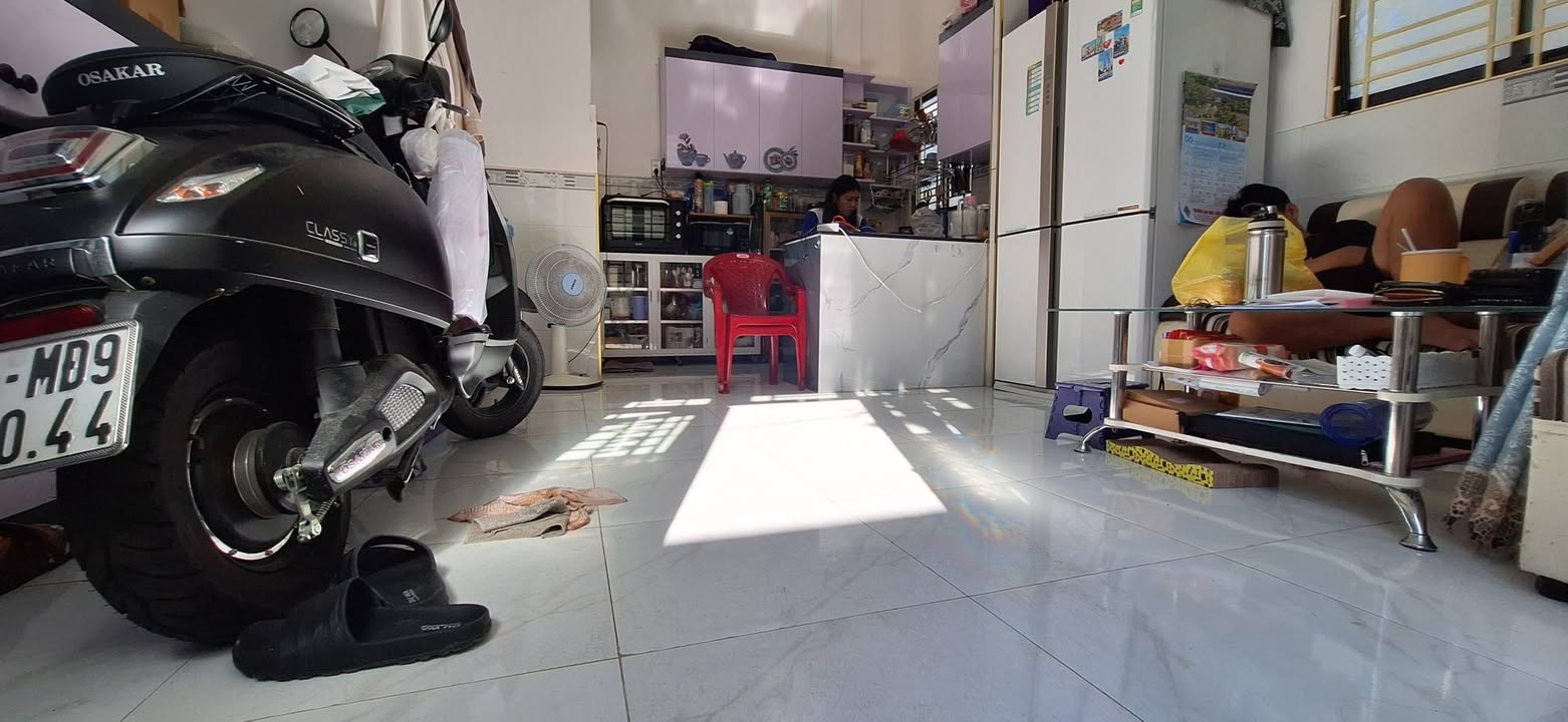 Nhà chính chủ Ninh Kiều, 24m² giá 1.85 tỷ - Gần trường học và trung tâm thành phố!