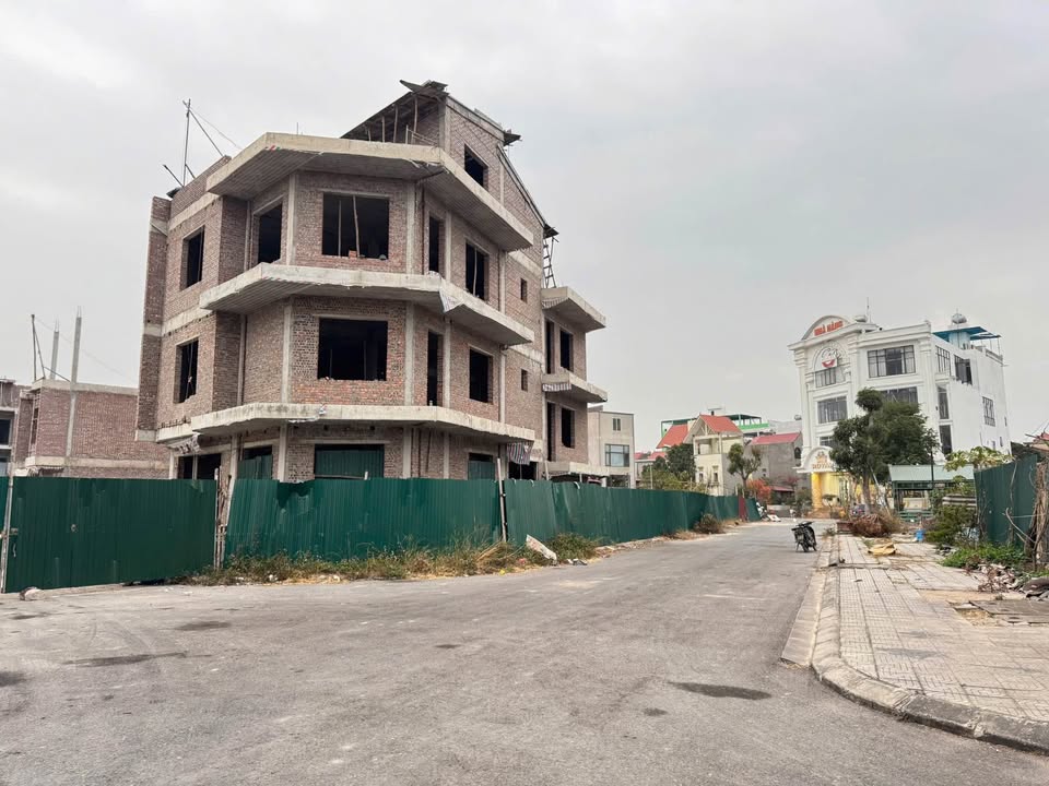 Nhà Lô Góc 4 Tầng Dự Án Phú Sơn Đào Viên 133m² - Vị trí trung tâm, tiện ích đầy đủ!