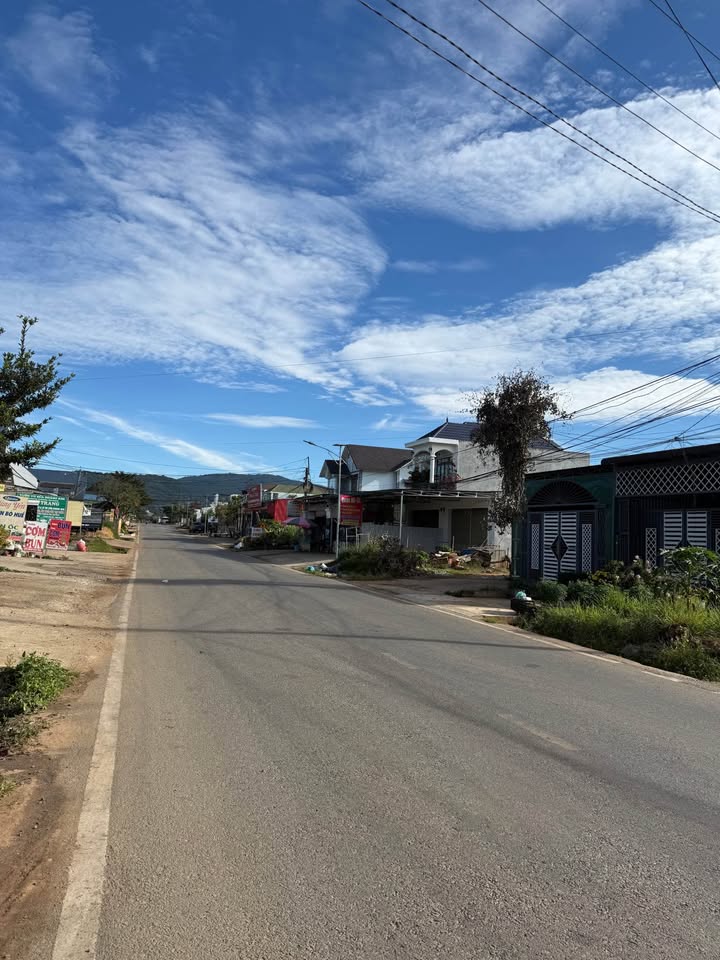 Nhà mặt đường 725, Lâm Hà 250m² giá thỏa thuận - Đầu tư sinh lời ngay!