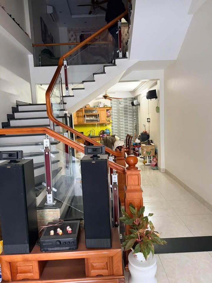 Nhà 4 tầng đường Hàng Cau, Đông Thọ, Thanh Hóa 60m² giá 6 tỷ - Vị trí kinh doanh đắc địa!