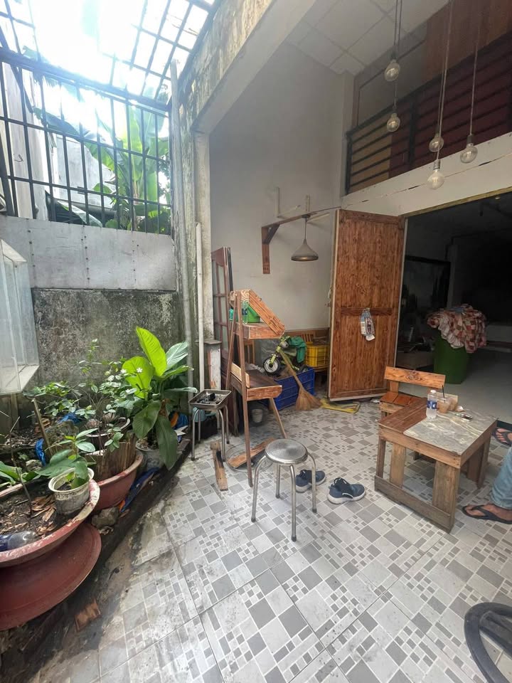 Nhà riêng Bà Điểm Hóc Môn 81m² giá 2 tỷ - Nhà còn mới ở ngay!