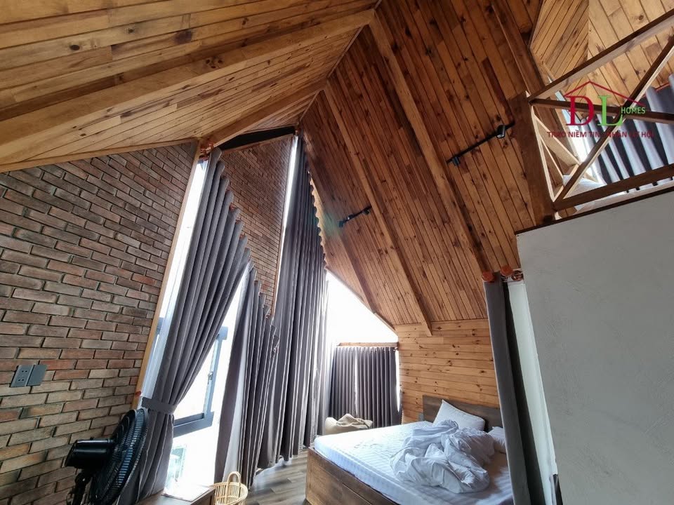 Townhouse Hẻm Hoàng Hoa Thám Đà Lạt 227m² giá 10 tỷ - Đầu tư sinh lời ngay!