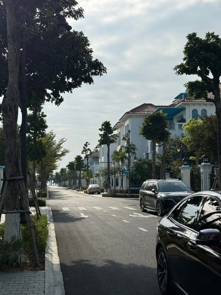 Townhouse Sun Feria Hạ Long 200m² giá 20 tỷ - Chính chủ bán gấp!