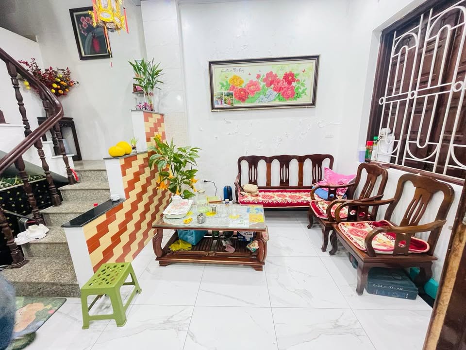Nhà phố 5 tầng Quang Trung, Hà Đông 38m² giá 8.5 tỷ - Ô tô đỗ cửa, giao thông thuận lợi!