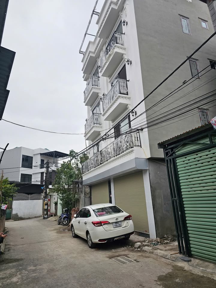 Nhà đẹp, Gia Lâm, 43m², giá 6 tỷ - Căn góc, thang máy, ô tô tránh