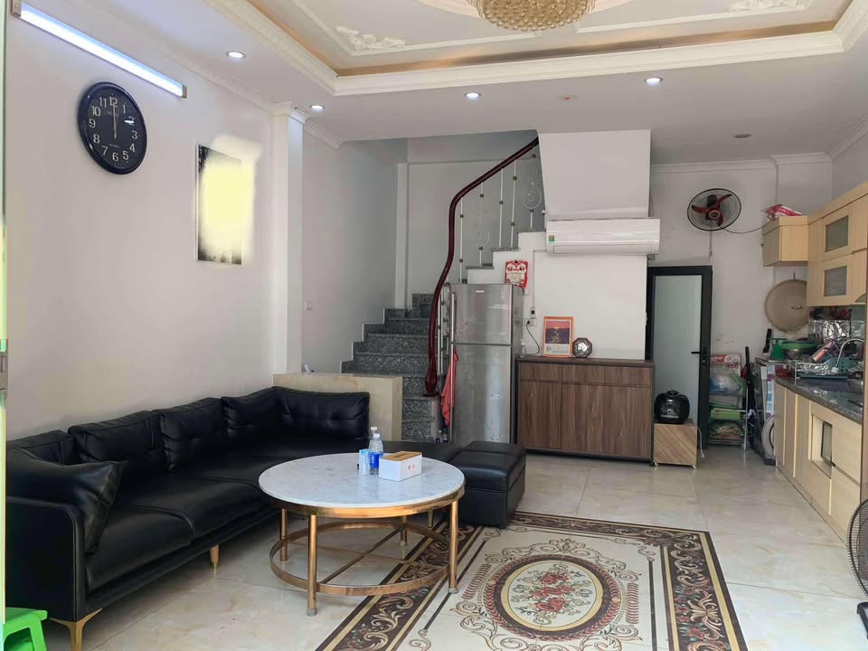 Nhà riêng ngõ 160 Ái Mộ, Bồ Đề, Long Biên 31m² giá 7 tỷ - Chính chủ, mới xây đẹp!