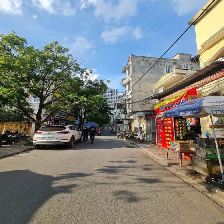 Nhà 3 tầng Đa Tốn Gia Lâm 181m² - Chính chủ, sổ đỏ, giá thỏa thuận!