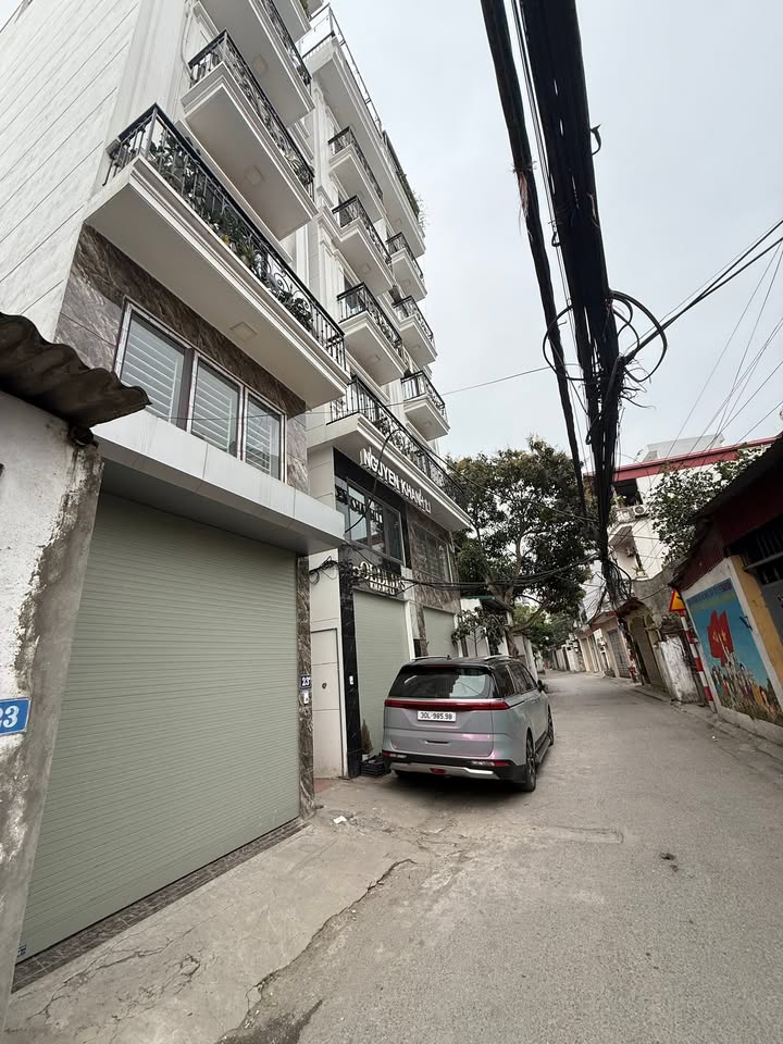 Nhà phố Thạch Bàn, Long Biên 43m² giá thỏa thuận - Kinh doanh đỉnh cao, nội thất sang xịn!