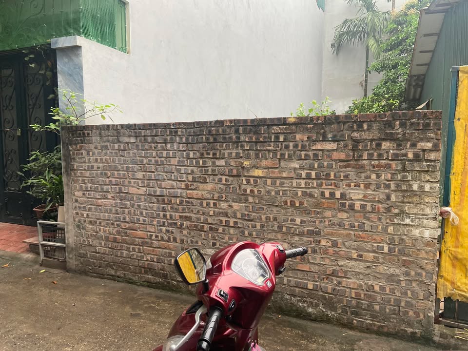 Đất nền Ngọc Thụy Long Biên 120m² giá 5 tỷ - Sổ đỏ chính chủ, mặt tiền gần 6m!