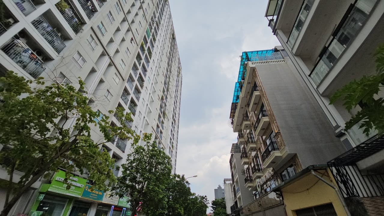 Bán đất mặt đường Phúc Lợi 132m² giá 12 tỷ - Tiện ích đa dạng, phù hợp kinh doanh!