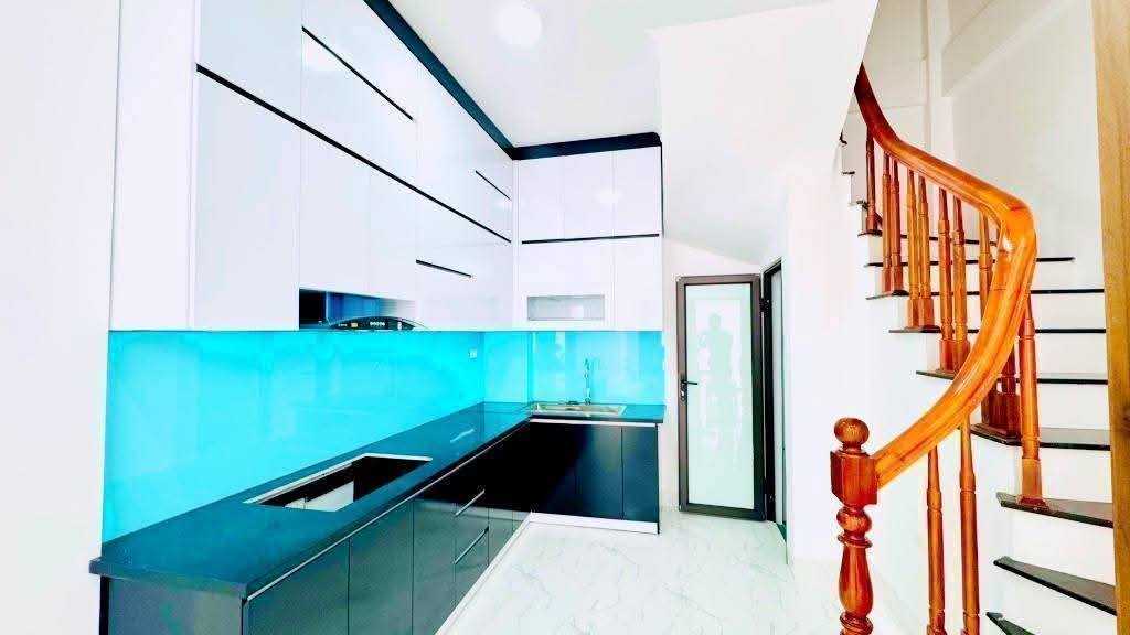 Nhà riêng Phúc Đồng Long Biên 42m² giá 6 tỷ - Ngõ to sạch thoáng, tiện ích đầy đủ!