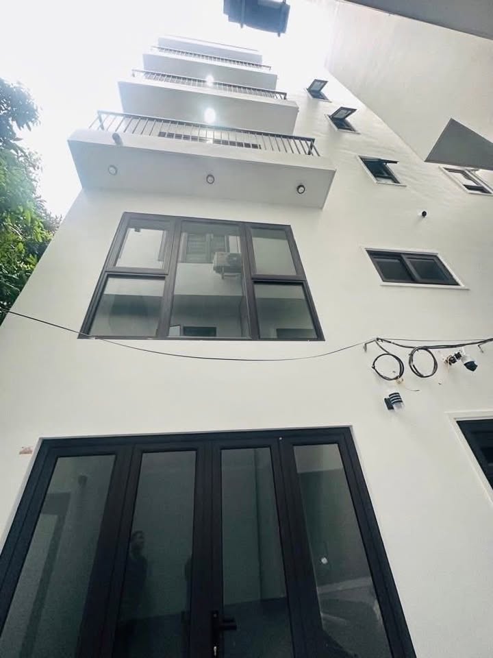 Nhà riêng Phố Ngọc Trì 31m² giá 5 tỷ - Lô góc thoáng sáng, gần phố cổ!