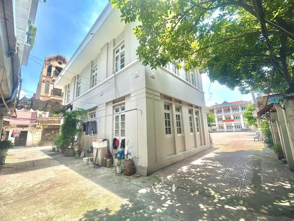 Đất nền đường Ngô Gia Tự, phường Việt Hưng, quận Long Biên, 100m² giá 11 tỷ - Cơ hội đầu tư hiếm có!