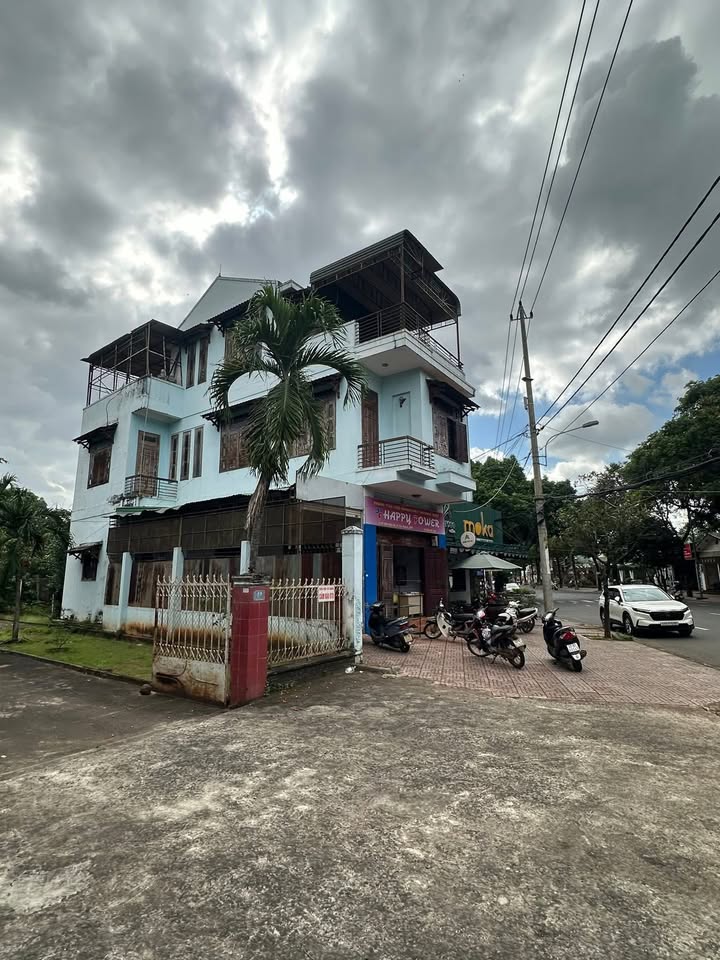 FrontHouse Tân Thành Buôn Ma Thuột 249.6m² giá 23 tỷ - Góc 2 mặt tiền kinh doanh đa ngành!