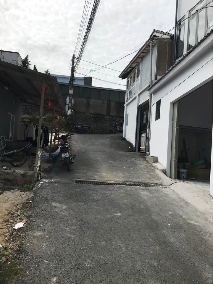 Nhà trọ 9 phòng mới xây đường Võ Trường Toản, Đà Lạt - Giá chỉ từ 5 tỷ!