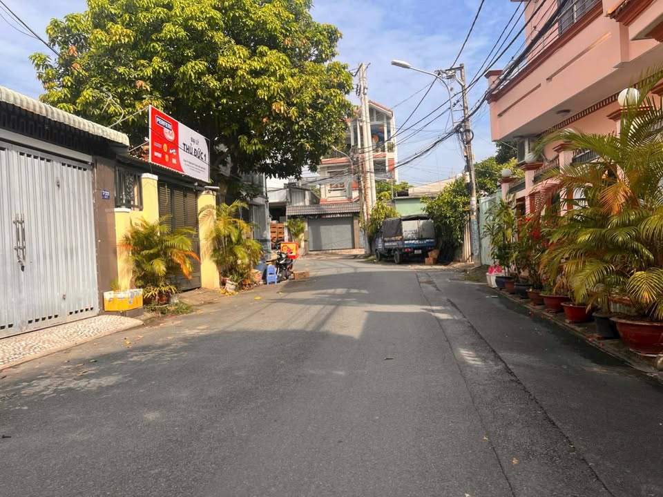 Nhà mặt tiền Hẻm 7, Đường 182, Quận Thủ Đức, Diện tích 163.2m² - Cơ hội đầu tư tuyệt vời!