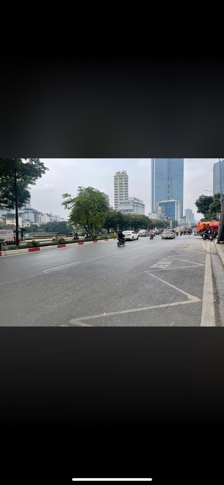 FrontHouse 90m² Nguyễn Chí Thanh giá 32.9 tỷ - Lô góc, ô tô tránh nhau!