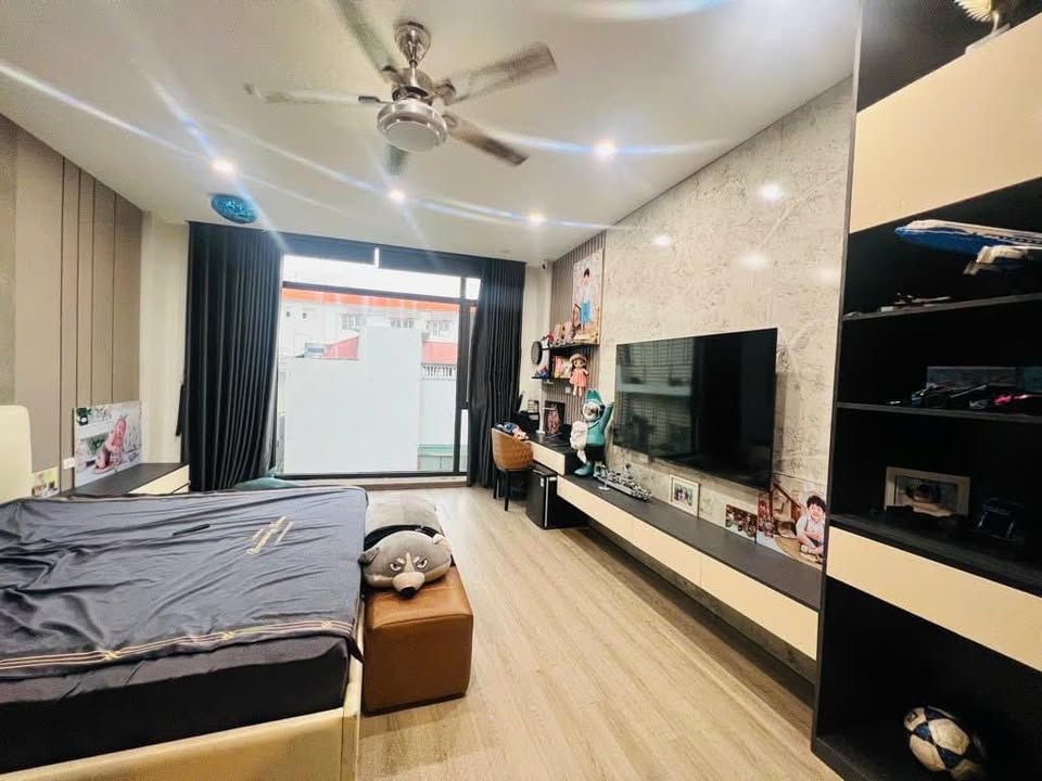 Nhà riêng Phú Thượng Tây Hồ 30m² giá 6.9 tỷ - Đẹp 6 tầng tặng nội thất!