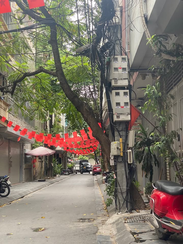 Nhà phố Hoàng Văn Thái, Thanh Xuân 98m² giá 40.5 tỷ - Lô góc 3 mặt thoáng, ô tô tránh nhau!