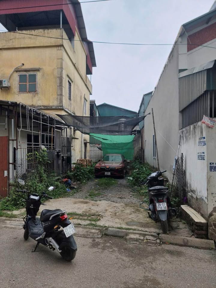 Đất thổ cư Cự Khối Long Biên 70.5m² - Đường rộng ô tô tránh nhau!