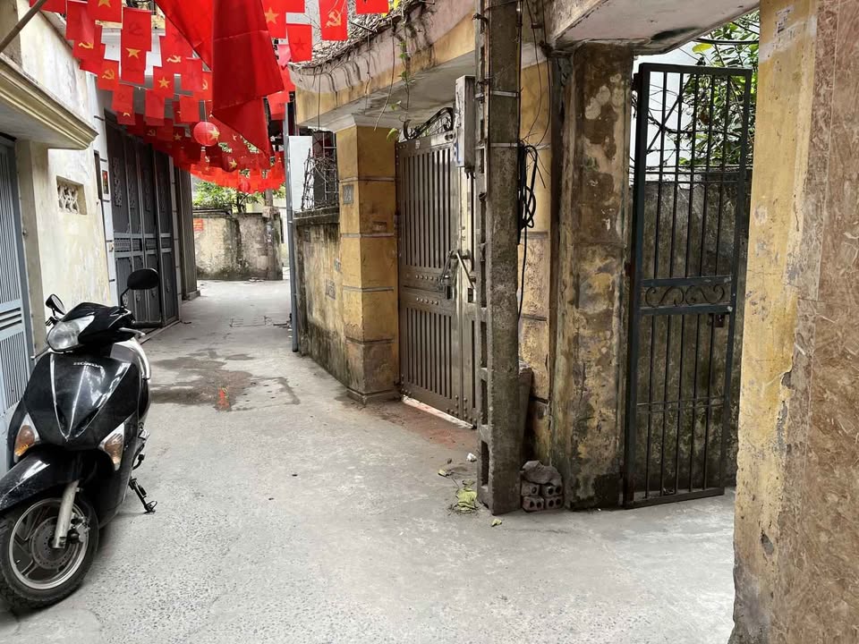 Nhà phố Yên Hòa Cầu Giấy 36m² giá 7.9 tỷ - Mặt ngõ rộng thoáng, sẵn sàng giao dịch!