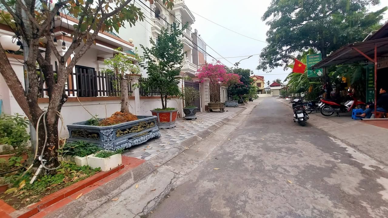 Lô đất Chung cư Ổ Vịt, Tân Tiến, An Dương 200m² giá 5 tỷ - Đầu tư sinh lời ngay!