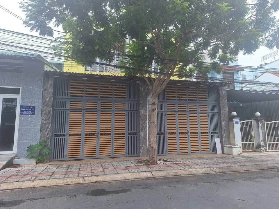 Nhà hoàn công 270m² tại đường Ca Văn Thỉnh, Bến Tre - Kinh doanh sầm uất, giá 14 tỷ!