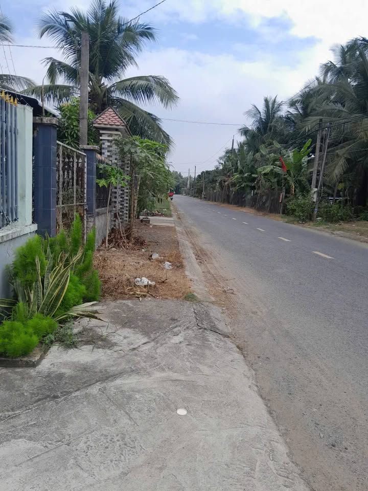 Đất nền mặt tiền lộ nhựa Vang Quới Tây, Bến Tre 174.6m² giá 750 triệu - Cơ hội đầu tư tuyệt vời!